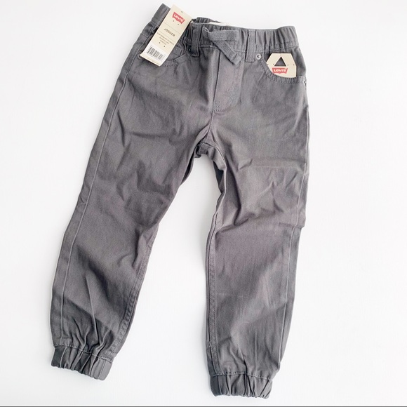 levis jogging pants